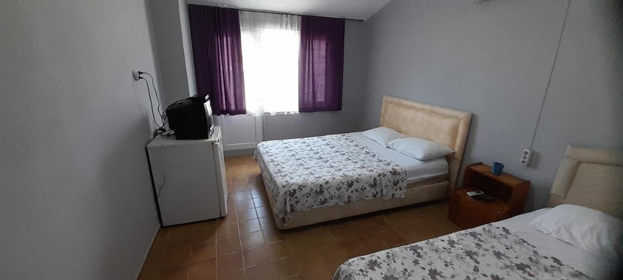 Set Arat Motel&Pansiyon Akçay Exteriör bild